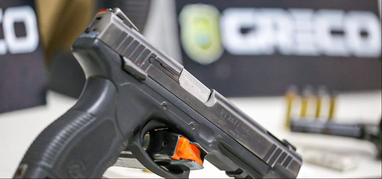 Pistola