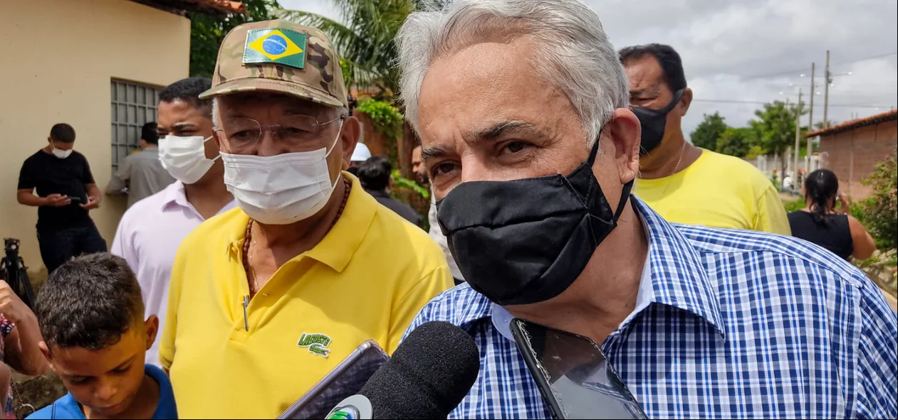 O vice-prefeito Robert Rios acompanhou a entrega da galeria