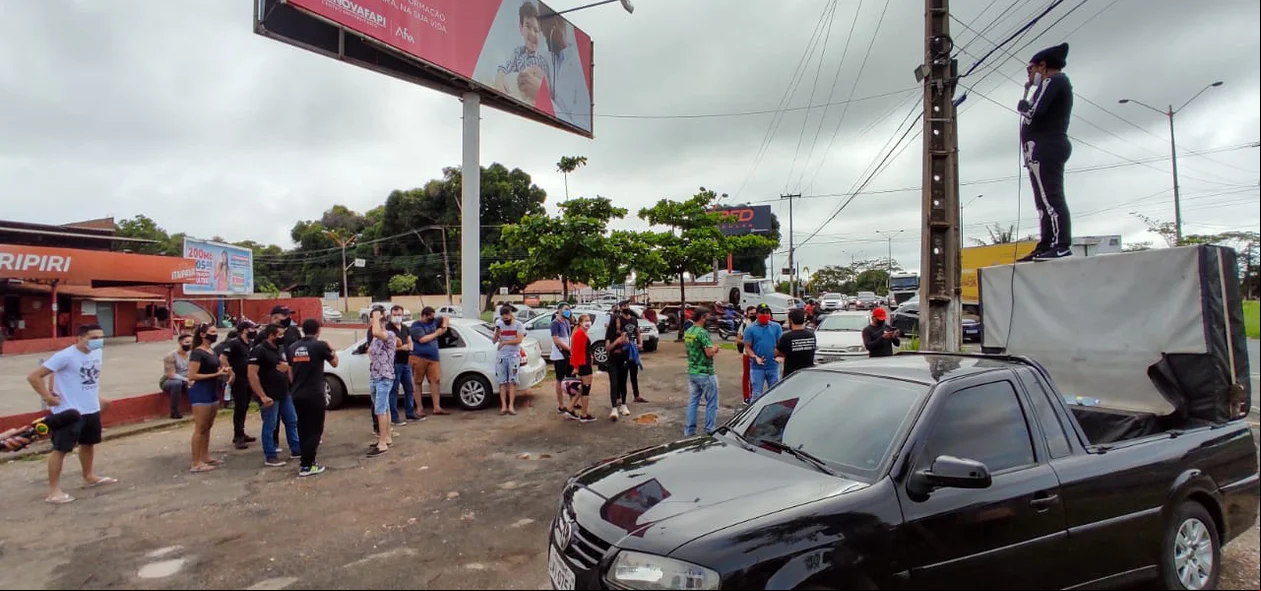Manifestantes na Ladeira do Uruguai
