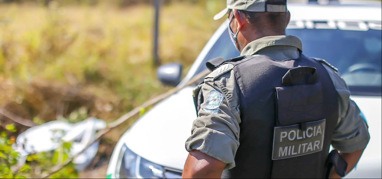Polícia Militar no local