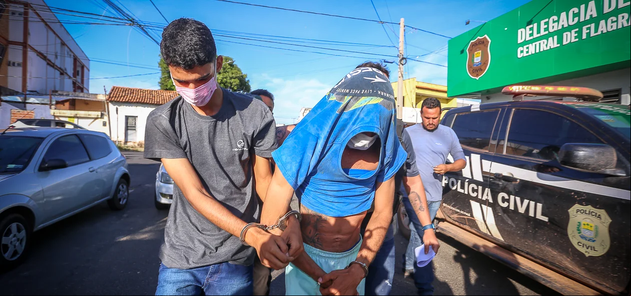 Dupla foi conduzida para a Central de Flagrantes de Teresina
