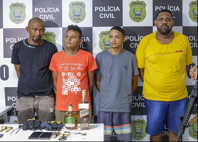 Da esquerda para a direita: Patrício Rodrigues, Ismael Vieira, Cleiton Borges e Wallyson Alves