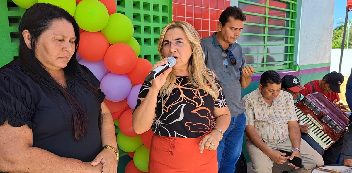 Prefeita Vilma Lima durante a inauguração