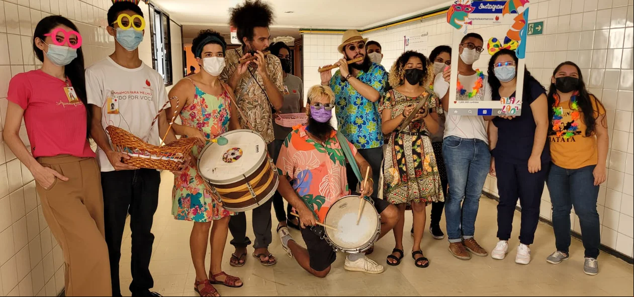 Banda Caju Pinga Fogo alegrou os corredores do Hospital