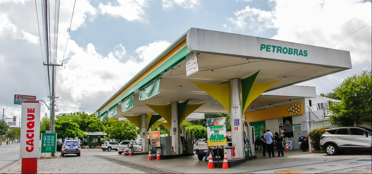 Posto Petrobras localizado na Avenida Presidente Kennedy