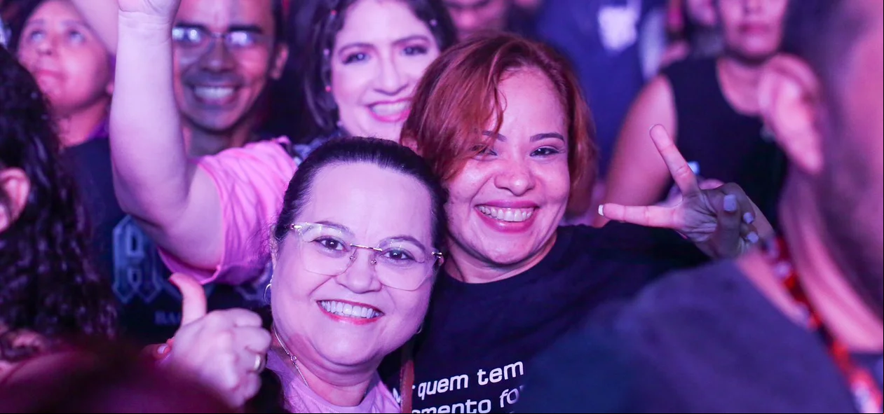 Público curtindo Paulo Ricardo