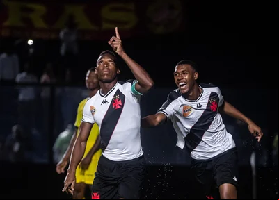 Léo Pelé e Rayan fizeram os gols da vitória vascaína