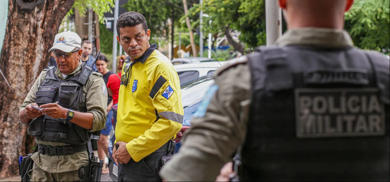 Equipes da Polícia Militar e da Strans