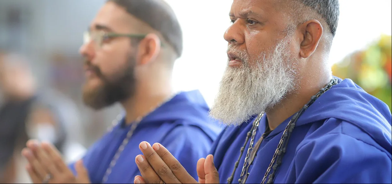 Fiéis estiveram presentes na missa na Igreja Matriz
