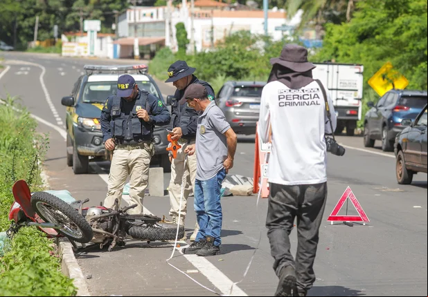 Acidente deixou uma mulher morta na BR 343, em Teresina