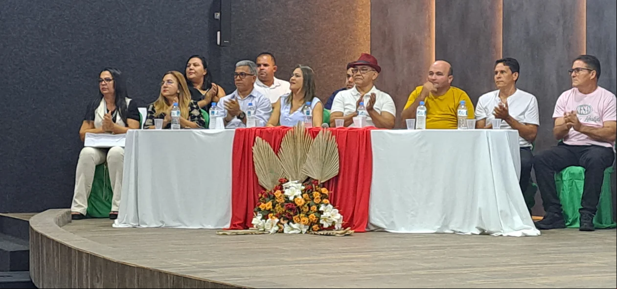 O prefeito Abdoral Melo esteve no evento