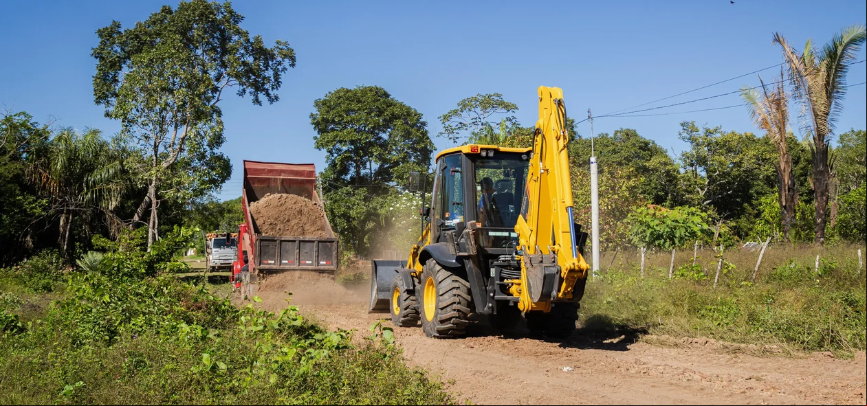 Prefeitura de José de Freitas recupera mais de 46 km de estradas na zona rural