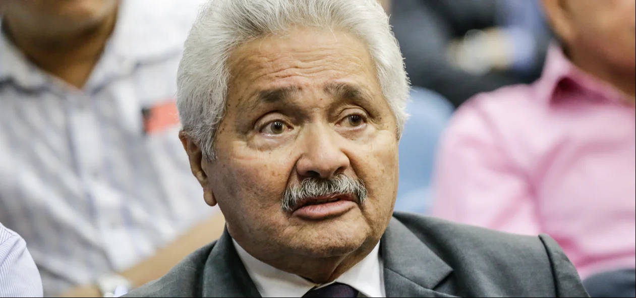 Senador Elmano Ferrer 