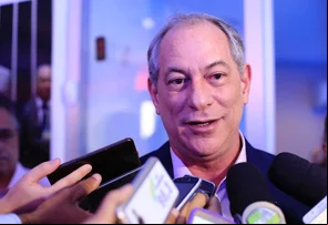 Ciro Gomes chama Lula de 'covarde' e diz que presidente quer silenciá-lo