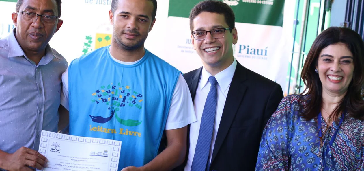Certificados aos detentos que concluíram o projeto Leitura Livre 