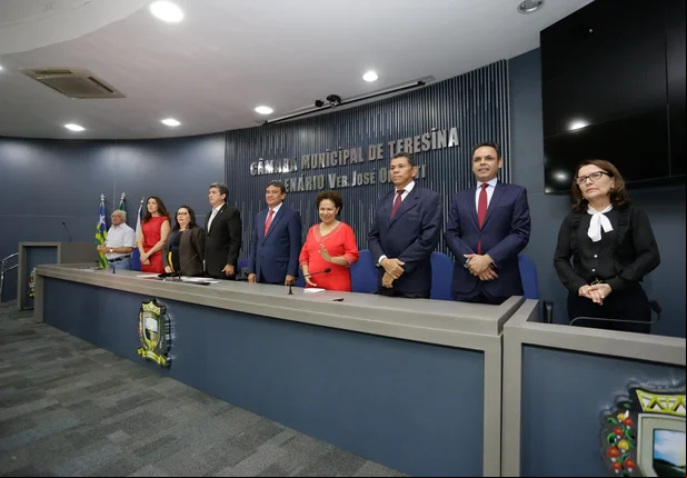 Regina Sousa recebe Título de Cidadania Teresinense