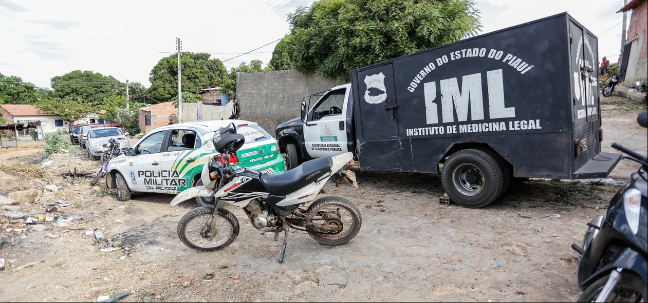 Carro do IML