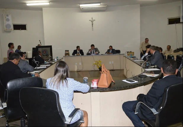 Autorizado aumento na taxa de iluminação pública em Picos 