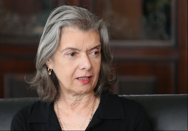 Cármen Lúcia