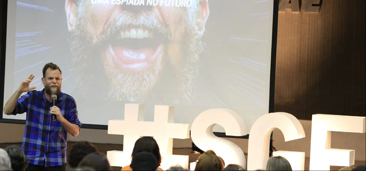 Palestra: Uma espiada no futuro, com Marcos Piangers