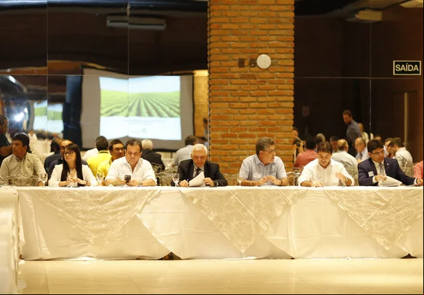 Reunião entre deputados estaduais e Aprosoja