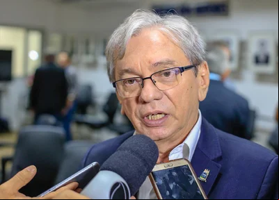 Reitor da UFPI, José Arimatéia Dantas Lopes