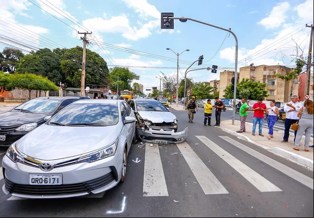Acidente na Avenida Presidente Kennedy