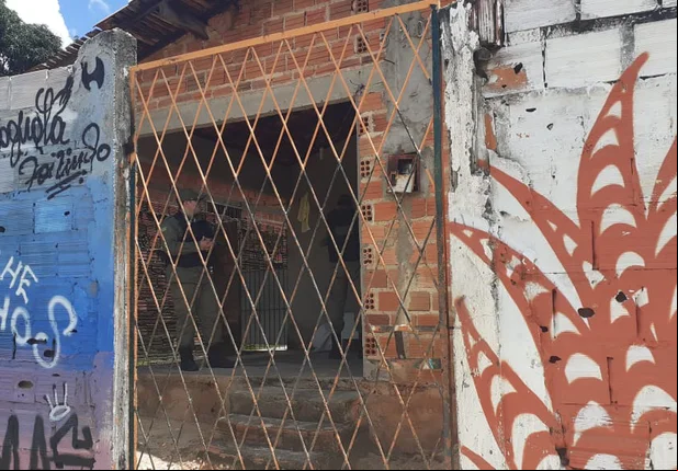 Jovem de 23 anos é assassinado dentro de casa na Vila Bandeirante
