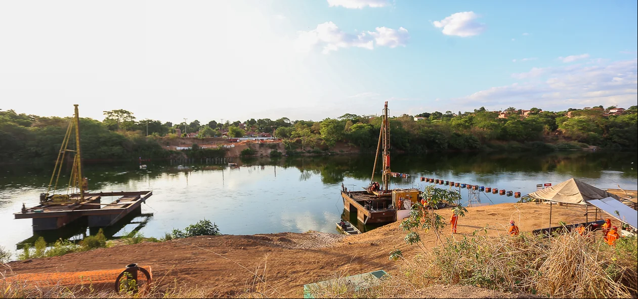 Construção da nova ponte sobre o Rio Poty 