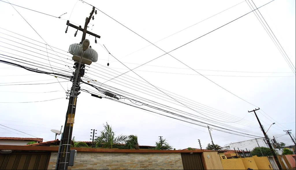 Poste onde aconteceram as explosões