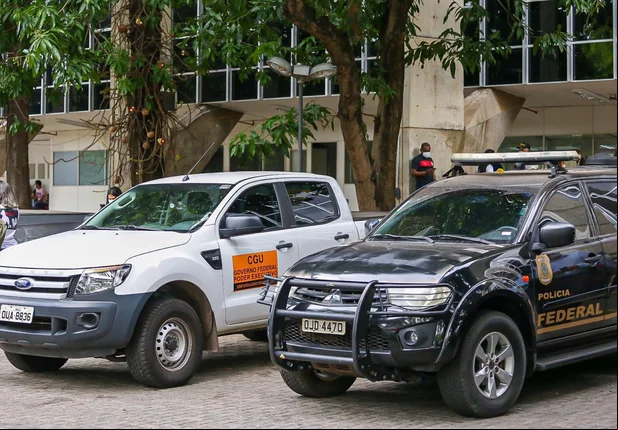 PF deflagra operação e cumpre mandados na Sesapi