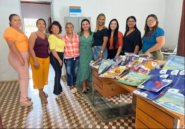 Prefeitura vai distribuir livros em Curimatá