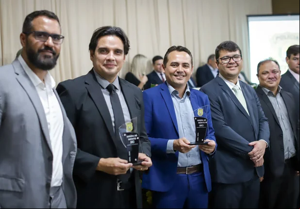 Polícia Civil realiza mais de 70 homenagens no Dia do Policial Civil