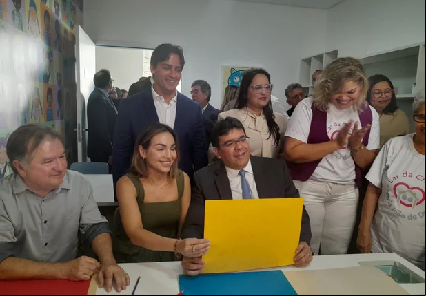 Rafael Fonteles inaugura reforma do Lar da Criança em Teresina